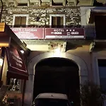 Due Colonne Отель Сан Бонифацио