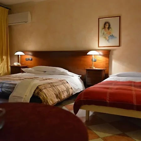 호텔 Due Colonne 산보니파시오