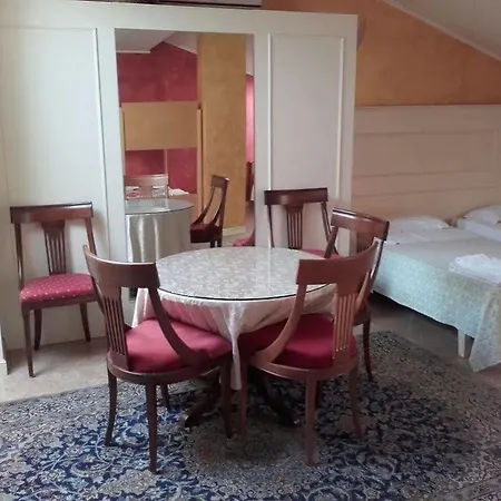 Hotel Due Colonne 3*